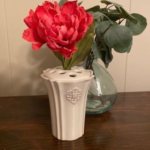 Southern Living at Home - Petite Arrange It Easy Vase  NIB